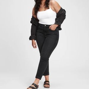 High Rise Vintage Slim Jeans